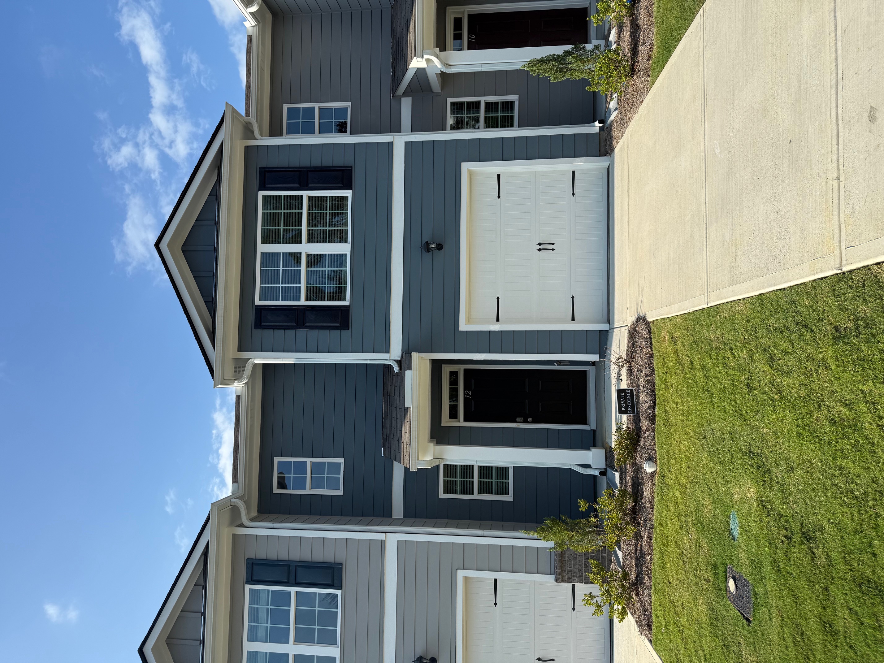 8 Sweetspire Dr